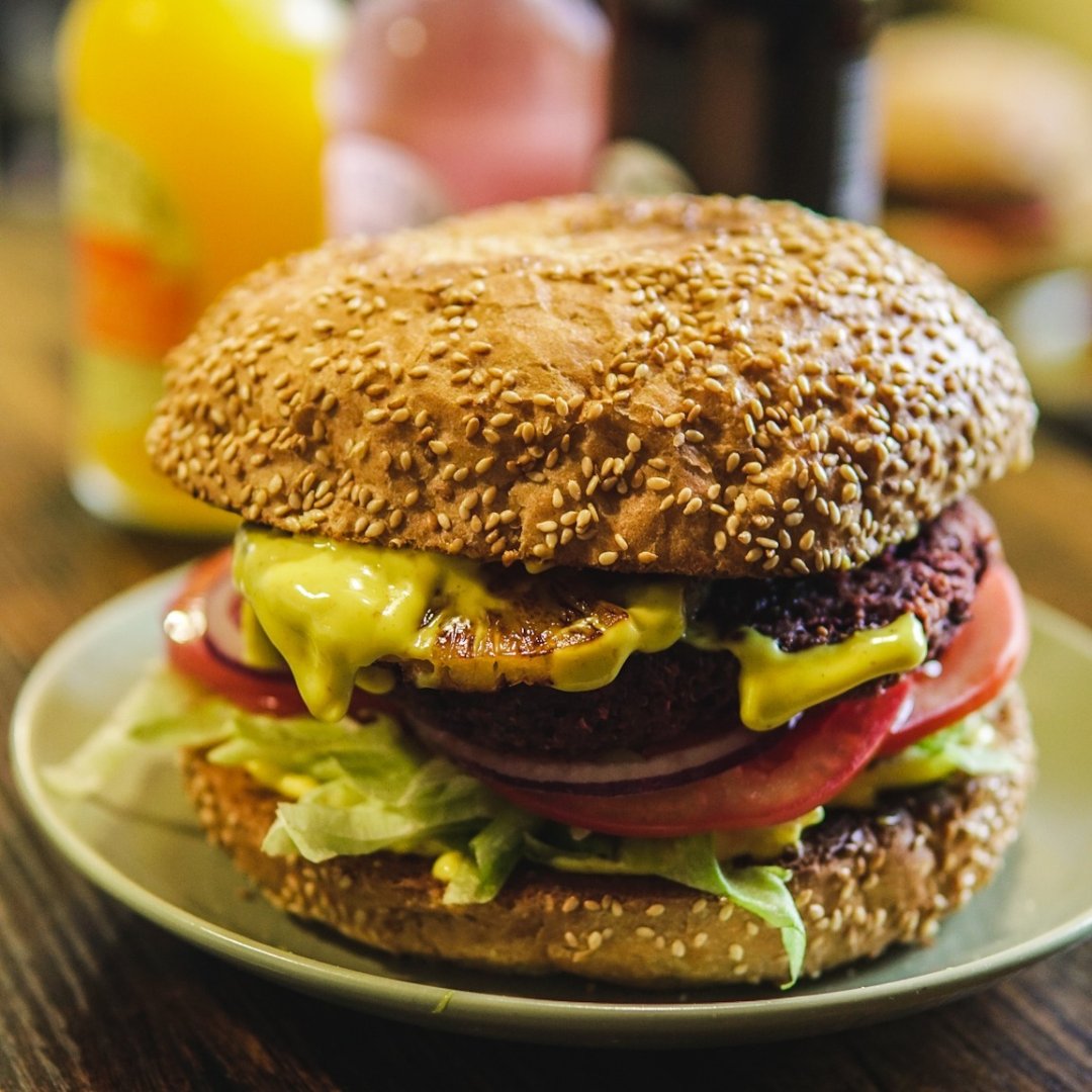 vegan burger, plant-based burger